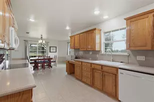 137 Judah Cir, Trenton, TX 75490 - Photo 17