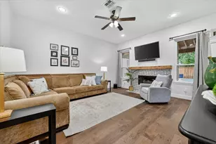 124 Branchwood Trail, Coppell, TX 75019 - Photo 9
