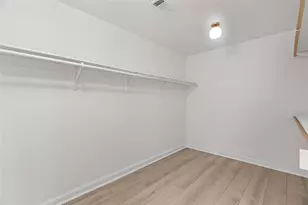 2404 Westwood Dr, Arlington, TX 76012 - Photo 23