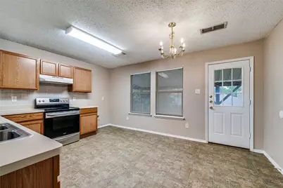 7940 Hidden Brook Drive, Fort Worth, TX 76120 - Photo 11