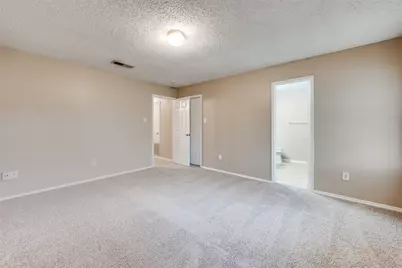 7940 Hidden Brook Drive, Fort Worth, TX 76120 - Photo 15