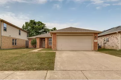 7940 Hidden Brook Drive, Fort Worth, TX 76120 - Photo 3