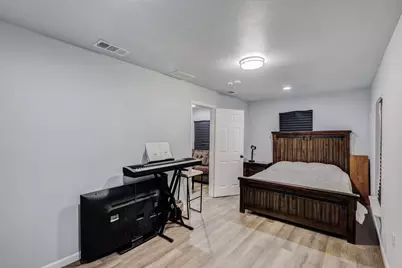 709 SW Dallas Street, Grand Prairie, TX 75051 - Photo 7