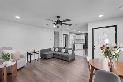 709 SW Dallas Street, Grand Prairie, TX 75051 - Photo 9