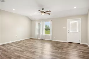 1495 Peninsula Dr, Bluff Dale, TX 76433 - Photo 5