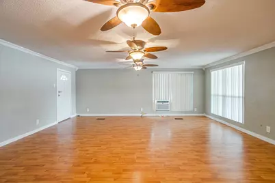 4006 Lands End Court, Granbury, TX 76048 - Photo 19