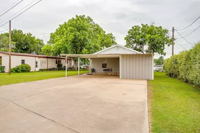 4006 Lands End Court, Granbury, TX 76048 - Photo 13