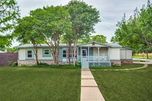 301 Darrell Rd, Roanoke, TX 76262 - Photo 3