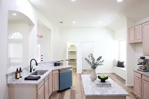8509 Chalton Dr, Plano, TX 75024 - Photo 9