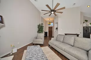 545 Wild Ivy Trail, Fort Worth, TX 76052 - Photo 5