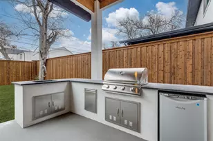 3733 Manana Dr, Dallas, TX 75220 - Photo 33