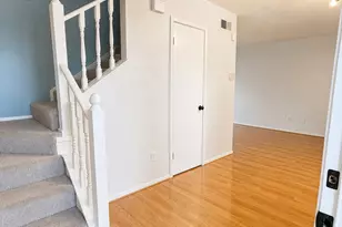 323 Towne House Ln, Richardson, TX 75081 - Photo 5