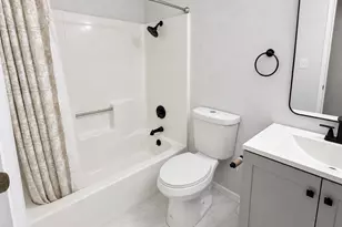 323 Towne House Ln, Richardson, TX 75081 - Photo 3