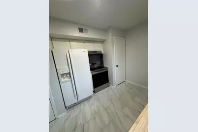 323 Towne House Lane, Richardson, TX 75081 - Photo 9