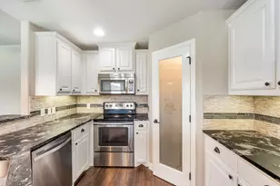 800 Acadia Ct, Tolar, TX 76476 - Photo 11