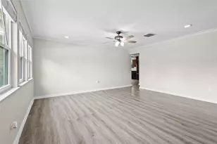 107 S Flower Ln, Chico, TX 76431 - Photo 5