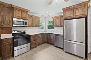 107 S Flower Ln, Chico, TX 76431 - Photo 11