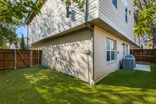 1262 N Prairie Ave, Dallas, TX 75204 - Photo 19