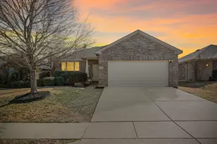 337 Turquoise Dr, Fort Worth, TX 76131 - Photo 1
