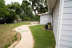 2136 Ridgeway St, Arlington, TX 76010 - Photo 29