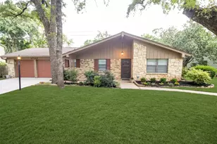 2703 Oak Cliff Ln, Arlington, TX 76012 - Photo 29