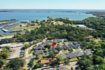 216 Wilson Street, Lake Dallas, TX 75065 - Photo 3