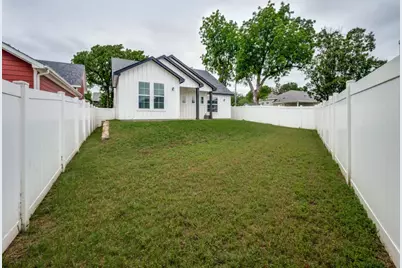 216 Wilson Street, Lake Dallas, TX 75065 - Photo 27