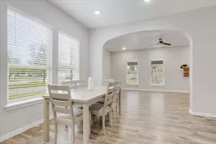 721 Maple St, Bonham, TX 75418 - Photo 9