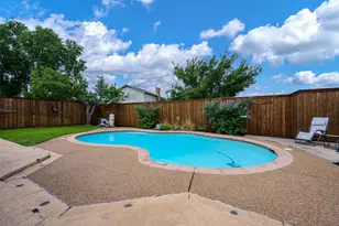 574 Calvert Ct, Lewisville, TX 75067 - Photo 3
