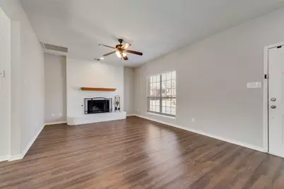 9406 Chimneywood Drive, Rowlett, TX 75089 - Photo 3