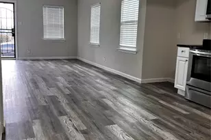 2839 E Overton Rd, Dallas, TX 75216 - Photo 11