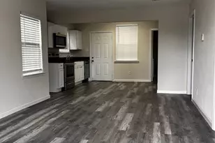 2839 E Overton Rd, Dallas, TX 75216 - Photo 3
