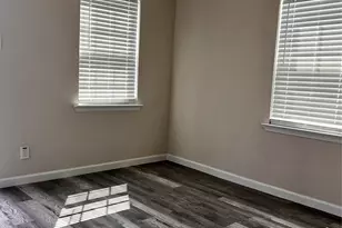 2839 E Overton Rd, Dallas, TX 75216 - Photo 19