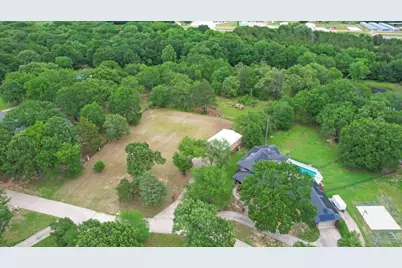 380 Timber Lakes Drive, Powderly, TX 75473 - Photo 15