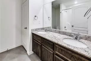 6011 Amelia Earhart Blvd, Killeen, TX 76543 - Photo 11