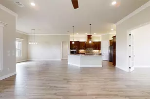 2025 Clive Dr, Granbury, TX 76048 - Photo 5