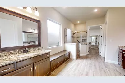 2025 Clive Drive, Granbury, TX 76048 - Photo 15