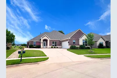 2025 Clive Drive, Granbury, TX 76048 - Photo 27