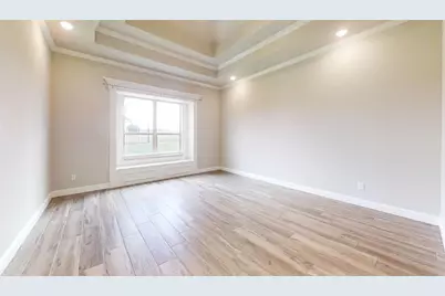 2025 Clive Drive, Granbury, TX 76048 - Photo 11
