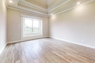 2025 Clive Dr, Granbury, TX 76048 - Photo 11