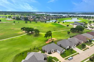 2025 Clive Dr, Granbury, TX 76048 - Photo 3