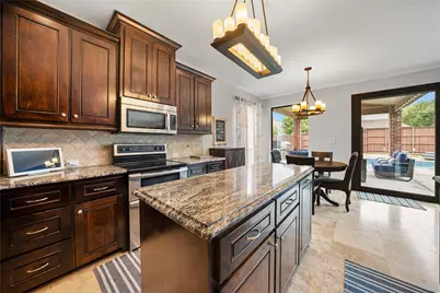8505 Silverton Drive, Frisco, TX 75033 - Photo 9