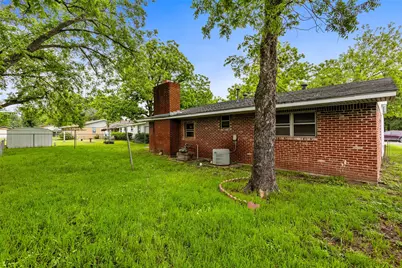 2700 Briarwood Lane, Bellmead, TX 76705 - Photo 13