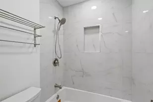 7517 Meadow Oaks Dr, Dallas, TX 75230 - Photo 19
