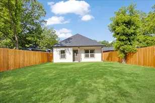 413 N Colbert Ave, Sherman, TX 75090 - Photo 25