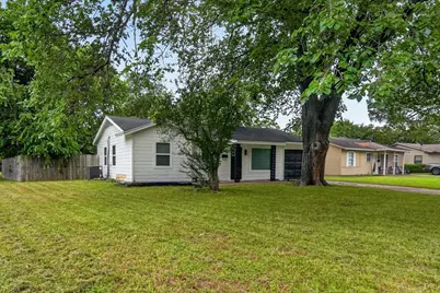 920 Tierra Drive, Mesquite, TX 75149 - Photo 3