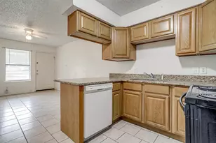 1009 W 4th St, Keene, TX 76059 - Photo 9