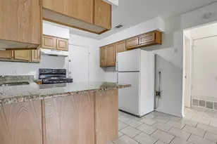 1009 W 4th St, Keene, TX 76059 - Photo 7