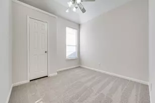 214 Jennifer Ln, Arlington, TX 76002 - Photo 19