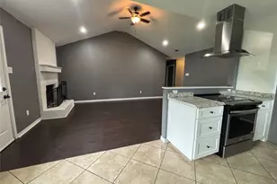 619 Allencrest Dr, White Settlement, TX 76108 - Photo 7